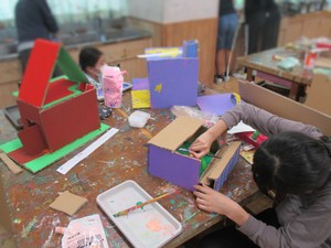 前野小 図工の授業の様子