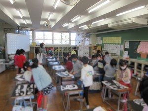 弥生小 学校訪問