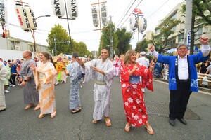写真:阿波踊り